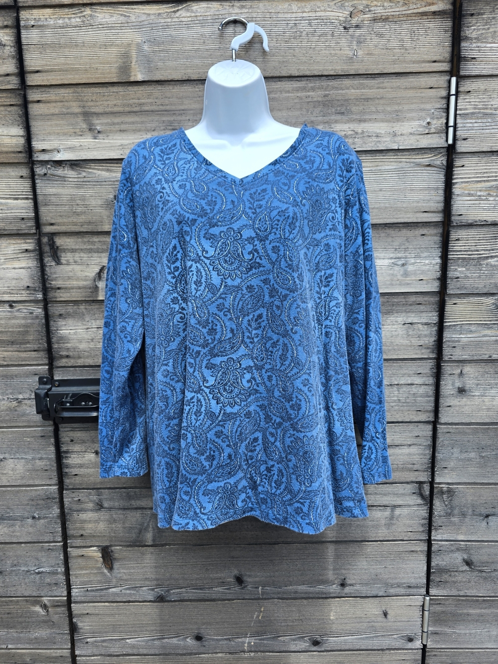 Falls Creek Teal Blue Paisley V-Neck Long Sleeve Top